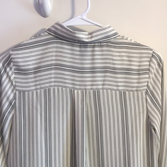 White and black striped dress - Picture 5 of 8